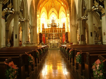 The nave and sanctuary after the 1995 reordering